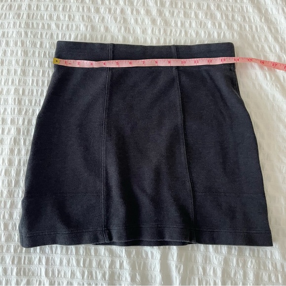 Horny Toad Skirt - Picture 5 of 7